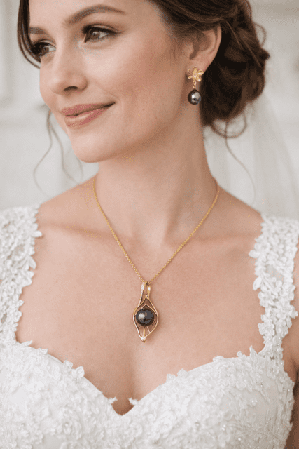 Collier et B.O.