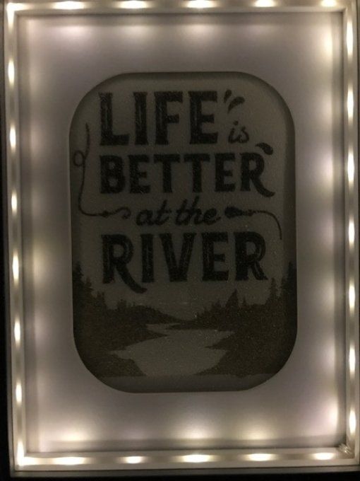 Vitrine sable "River"