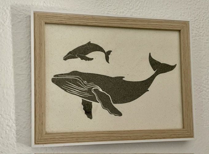 Tableau de sable "Baleine et baleineau"