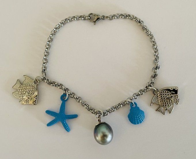 Bracelet charms