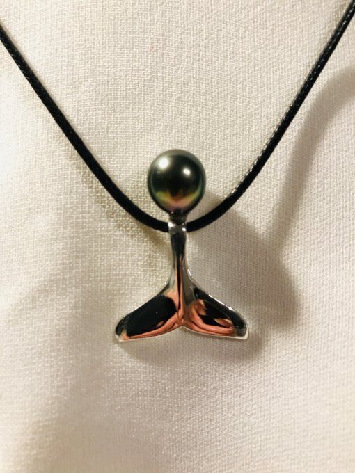 Queue de baleine et Perle de Tahiti