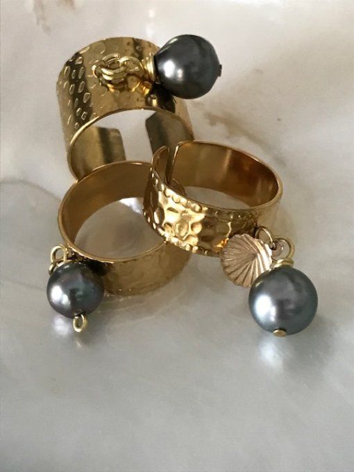 Bague réglable perle noire de Tahiti