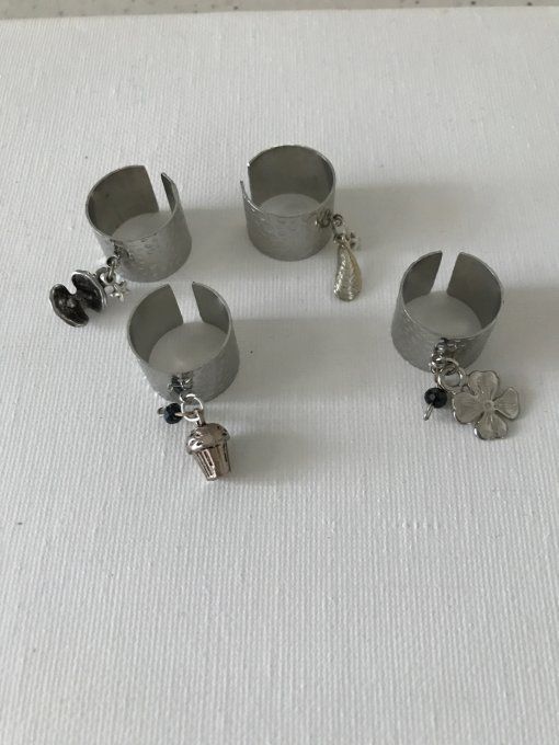 bague réglable breloques